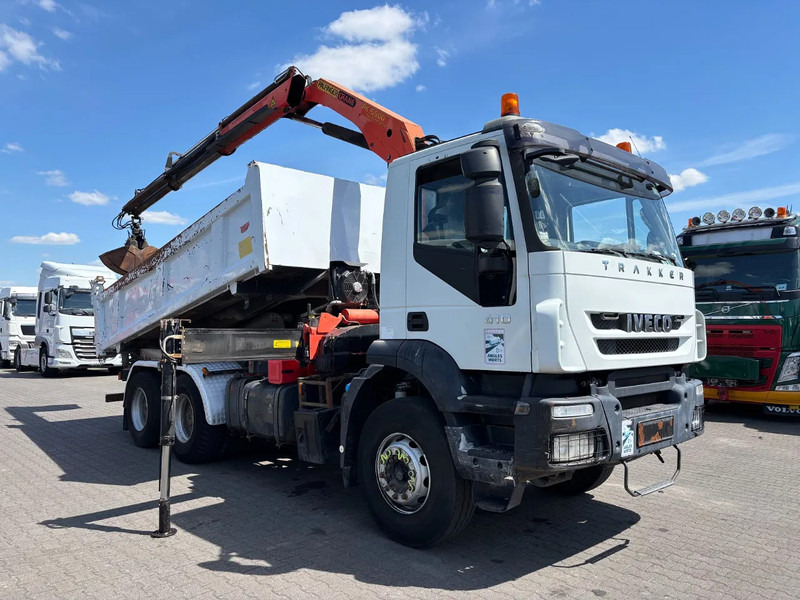 Iveco Trakker 410 6X4 Manual Gearbox 2 Way Tipper + Palfinger PK15500 - Istovarivač, Kamion sa dizalicom: slika 2 Iveco Trakker 410 6X4 Manual Gearbox 2 Way Tipper + Palfinger PK15500 - Istovarivač, Kamion sa dizalicom: slika 2