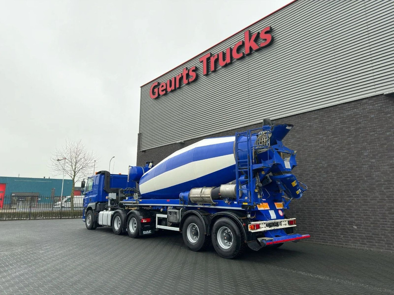 DAF CF 510 6X4 + DE BUF ST2 2-ASSIGE 10M3 CONCRETE M - Mikser za beton: slika 3 DAF CF 510 6X4 + DE BUF ST2 2-ASSIGE 10M3 CONCRETE M - Mikser za beton: slika 3