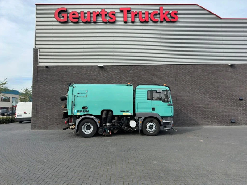 MAN TGM 18.240 4X2 + FAUN VIAJET 6R/HS SWEEPING TRUCK/ KEHRMASCHINE/VEEGWAGEN/FAHRBAHNREINIGER - Autočistilica: slika 4 MAN TGM 18.240 4X2 + FAUN VIAJET 6R/HS SWEEPING TRUCK/ KEHRMASCHINE/VEEGWAGEN/FAHRBAHNREINIGER - Autočistilica: slika 4