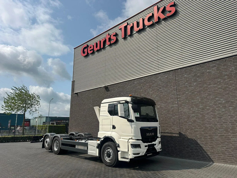 MAN TGS 26.520 6X2H-4 BL CH HYDRO DRIVE CHASSIS CABINE (NIEUW) - Kamion sa golom šasijom i zatvorenom kabinom: slika 5 MAN TGS 26.520 6X2H-4 BL CH HYDRO DRIVE CHASSIS CABINE (NIEUW) - Kamion sa golom šasijom i zatvorenom kabinom: slika 5