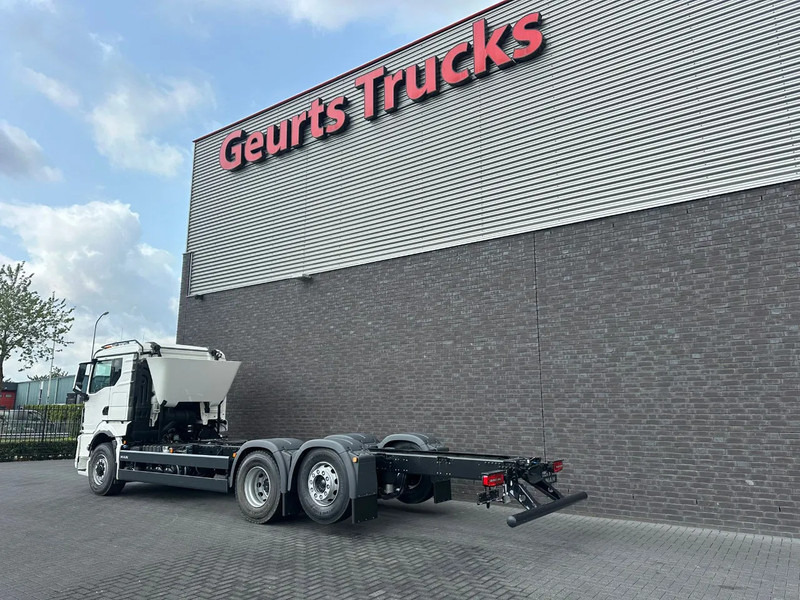 MAN TGS 26.520 6X2H-4 BL CH HYDRO DRIVE CHASSIS CABINE (NIEUW) - Kamion sa golom šasijom i zatvorenom kabinom: slika 3 MAN TGS 26.520 6X2H-4 BL CH HYDRO DRIVE CHASSIS CABINE (NIEUW) - Kamion sa golom šasijom i zatvorenom kabinom: slika 3