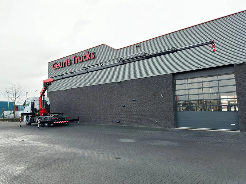 MAN TGX 33.520 6X4 TREKKER-BAKWAGEN COMBI + FASSI F485RA.2.28 KRAAN/KRAN/CRANE/GRUA/NEW - Kamion sa dizalicom: slika 3 MAN TGX 33.520 6X4 TREKKER-BAKWAGEN COMBI + FASSI F485RA.2.28 KRAAN/KRAN/CRANE/GRUA/NEW - Kamion sa dizalicom: slika 3