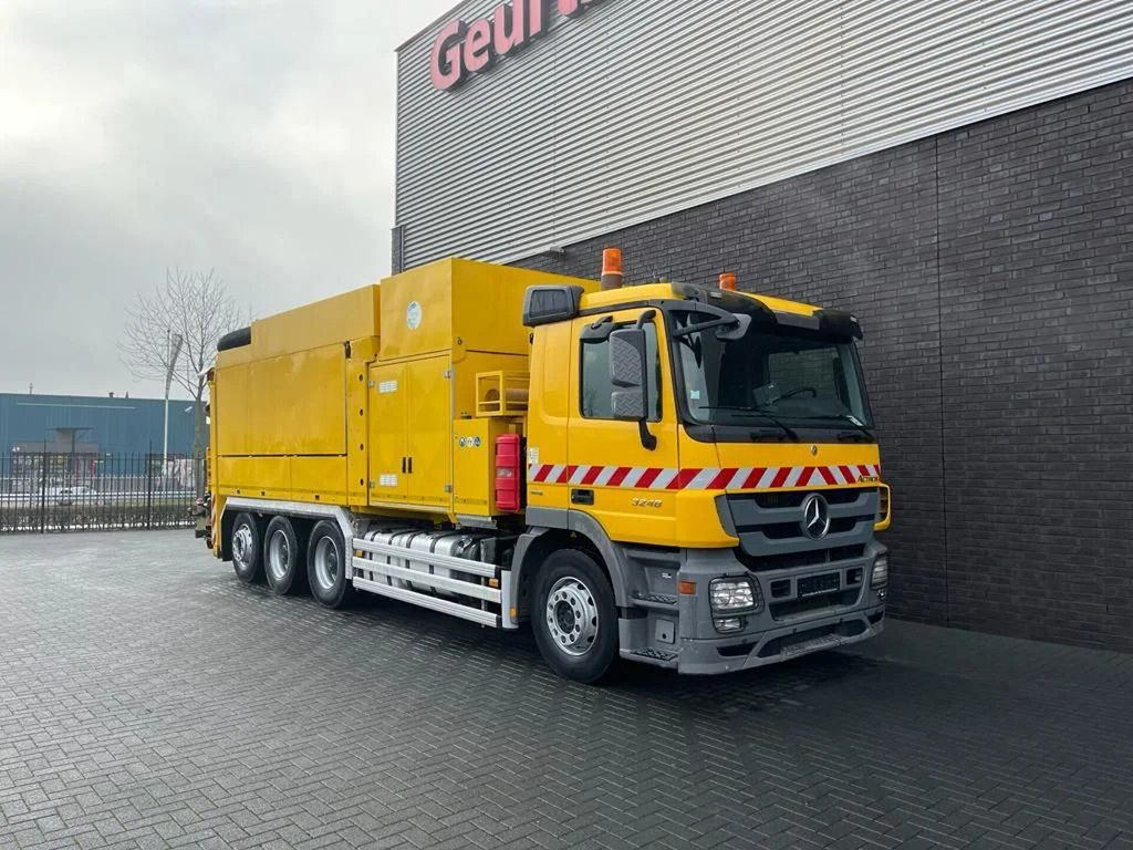 Mercedes-Benz Actros 3248 8X4 TRIDEM MTS DINO 12 SAUGBAGGER/SU  Mercedes-Benz Actros 3248 8X4 TRIDEM MTS DINO 12 SAUGBAGGER/SU: slika 6