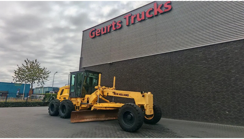 New Holland RG 200 B MOTORGRADER + RIPPER FROM 2012 HOURS 4237 - Grejder: slika 5 New Holland RG 200 B MOTORGRADER + RIPPER FROM 2012 HOURS 4237 - Grejder: slika 5