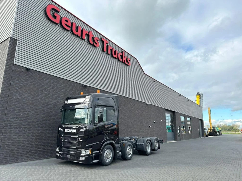 Scania R540 NGS 8X2 CHASSIS NIEUW/NEUE/NEW FULL OPTIONS 4X IN STOCK !!! - Kamion sa golom šasijom i zatvorenom kabinom: slika 2 Scania R540 NGS 8X2 CHASSIS NIEUW/NEUE/NEW FULL OPTIONS 4X IN STOCK !!! - Kamion sa golom šasijom i zatvorenom kabinom: slika 2