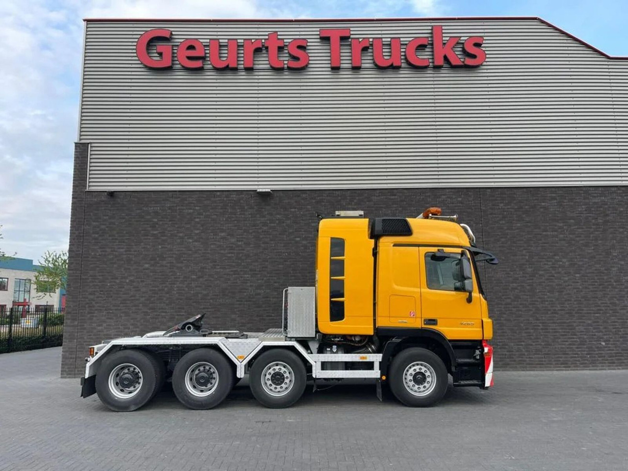 Mercedes-Benz Actros 4165 V8 8X4 SLT TITAN HEAVY DUTY TRACTOR/ - Tegljač: slika 4 Mercedes-Benz Actros 4165 V8 8X4 SLT TITAN HEAVY DUTY TRACTOR/ - Tegljač: slika 4