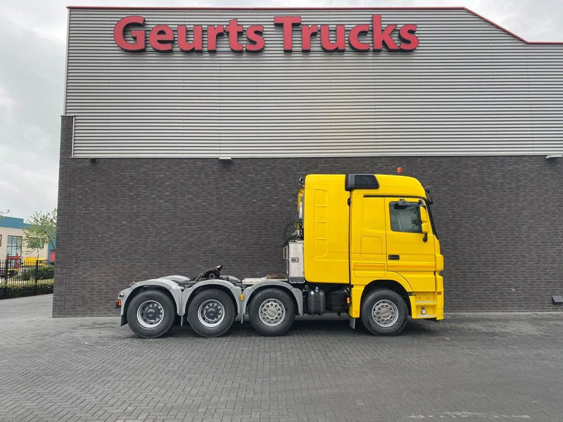 Mercedes-Benz Actros 4165 V8 8X4 SLT TITAN HEAVY DUTY TRACTOR / SCHWERLAST SATTELZUGMASCHINE 250 TON - Tegljač: slika 4 Mercedes-Benz Actros 4165 V8 8X4 SLT TITAN HEAVY DUTY TRACTOR / SCHWERLAST SATTELZUGMASCHINE 250 TON - Tegljač: slika 4