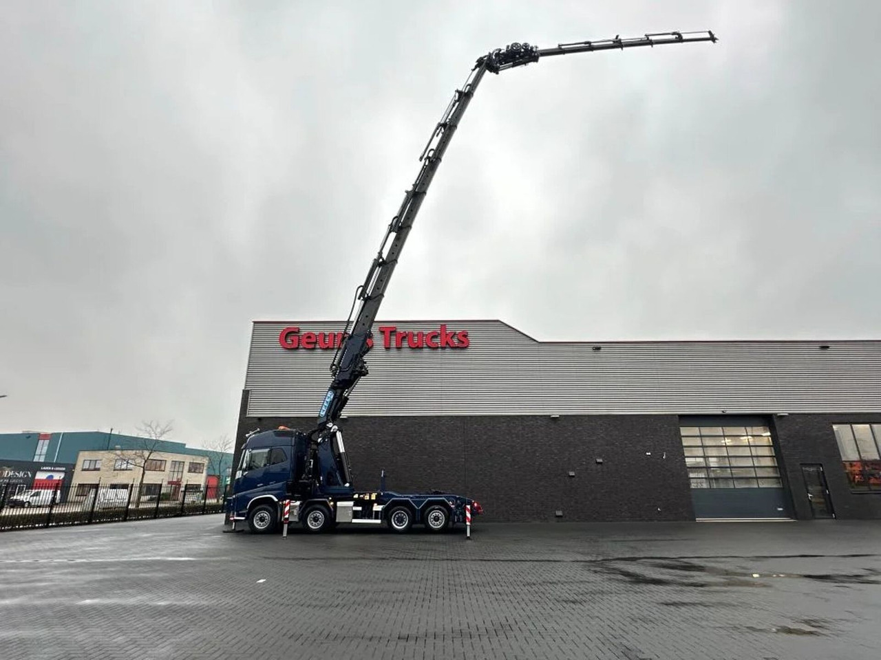 Volvo FH 16.650 8X2 + EFFER 1855/8S + JIB 6S HEAVY DUT - Tegljač: slika 4 Volvo FH 16.650 8X2 + EFFER 1855/8S + JIB 6S HEAVY DUT - Tegljač: slika 4