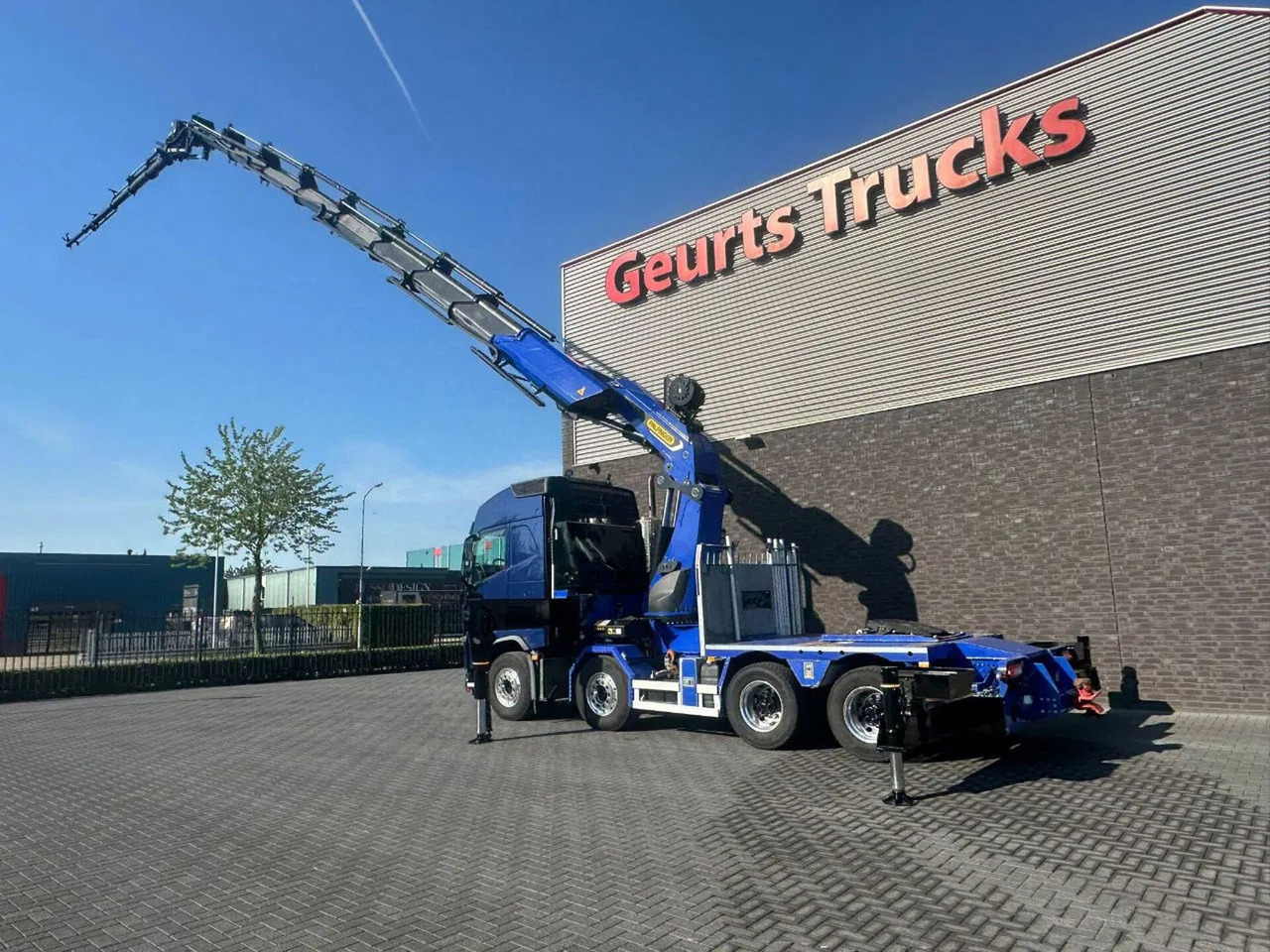 Volvo FH 540 8X4 TREKKER / BAKWAGEN MET PALFINGER PK13 - Kamion sa dizalicom: slika 4 Volvo FH 540 8X4 TREKKER / BAKWAGEN MET PALFINGER PK13 - Kamion sa dizalicom: slika 4