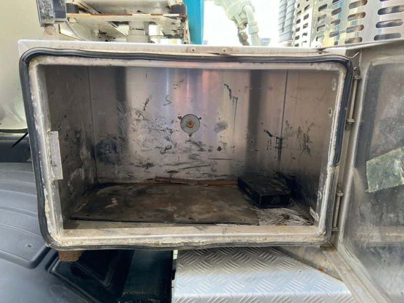 Volvo FM 410 8X4 + STETTER 9 M3 MIXER/MISCHER + THEAM 15 M TRANSPORTBAND/BELT Volvo FM 410 8X4 + STETTER 9 M3 MIXER/MISCHER + THEAM 15 M TRANSPORTBAND/BELT: slika 13