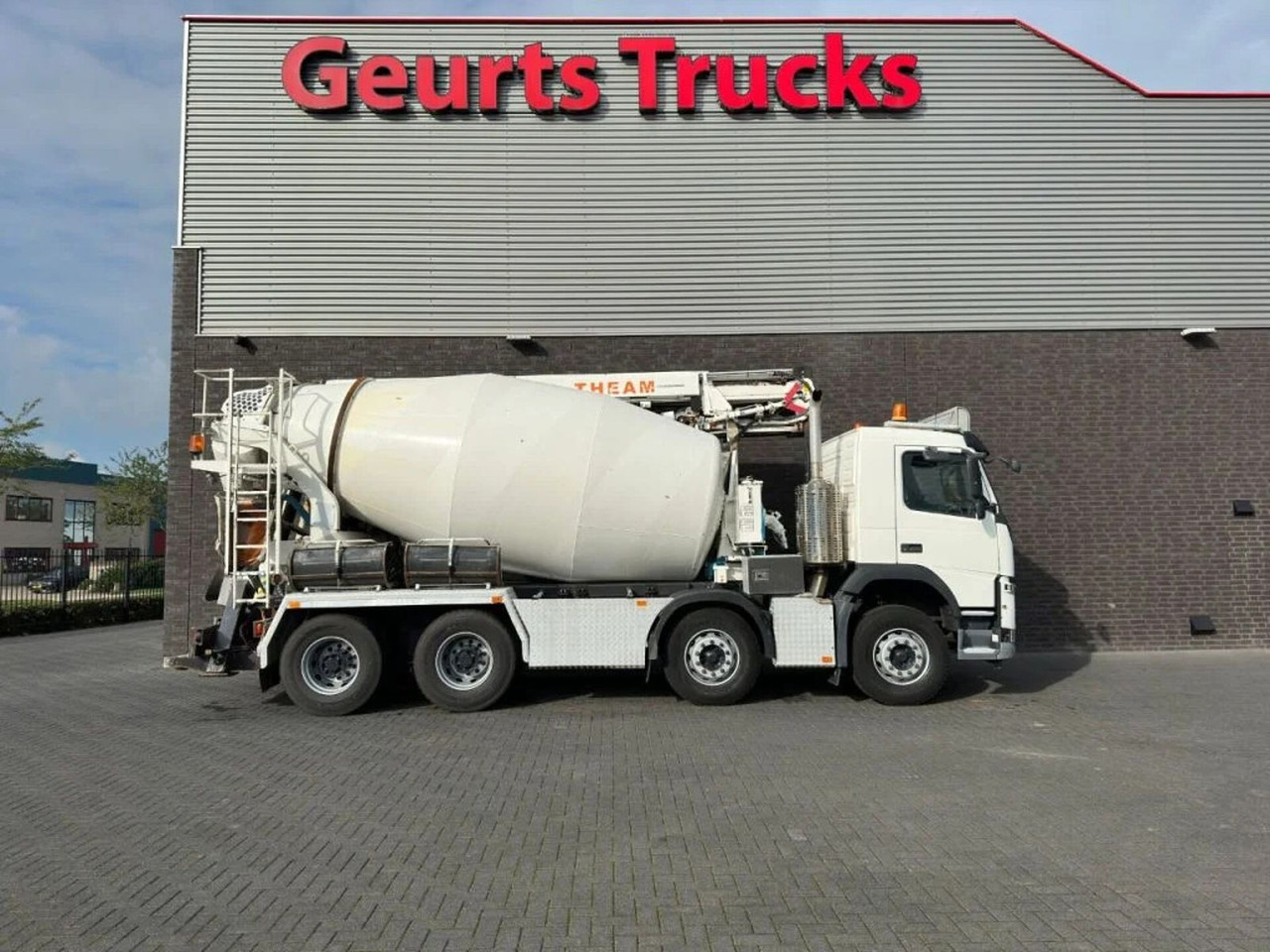Volvo FM 410 8X4 + STETTER 9 M3 MIXER/MISCHER + THEAM - Mikser za beton: slika 4 Volvo FM 410 8X4 + STETTER 9 M3 MIXER/MISCHER + THEAM - Mikser za beton: slika 4