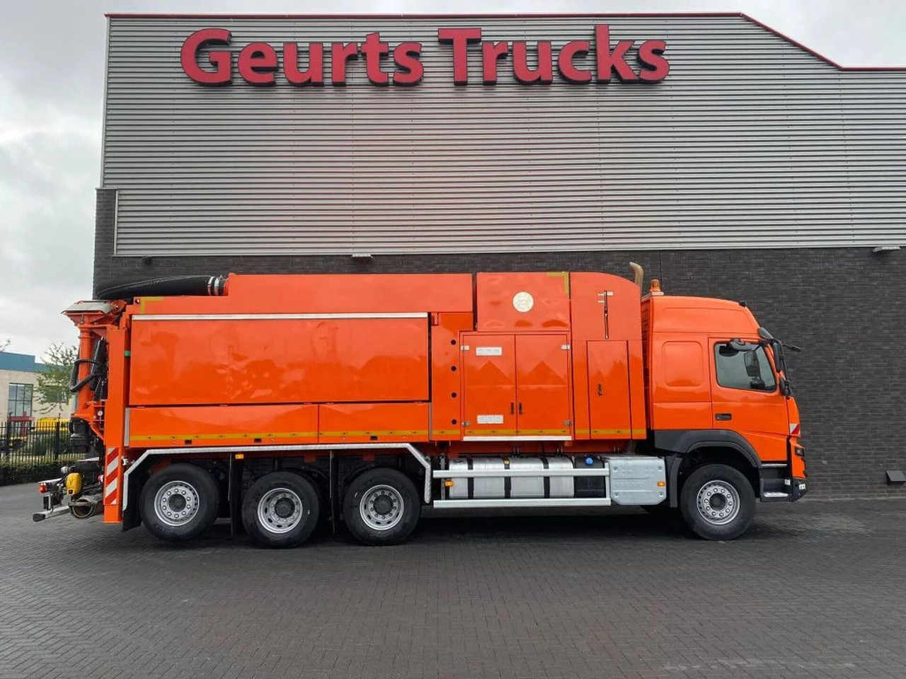 Volvo FMX 510 8X4 TRIDEM + MTS DINO 5 SAUGBAGGER/SUCTI - Vakuumska cisterna: slika 4 Volvo FMX 510 8X4 TRIDEM + MTS DINO 5 SAUGBAGGER/SUCTI - Vakuumska cisterna: slika 4