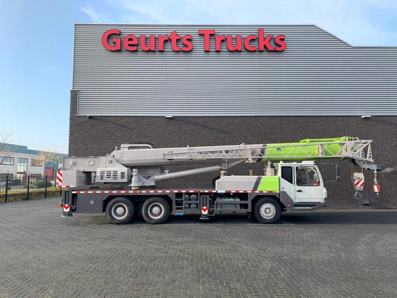 Zoomlion QY25V51.5 25 TONS CRANE/KRAN/GRUA/KRAAN - Autokran za sve terene: slika 4 Zoomlion QY25V51.5 25 TONS CRANE/KRAN/GRUA/KRAAN - Autokran za sve terene: slika 4