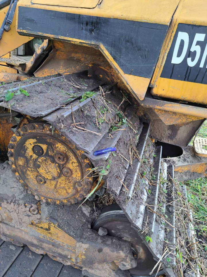 CATERPILLAR D5 M - Buldožer: slika 4 CATERPILLAR D5 M - Buldožer: slika 4