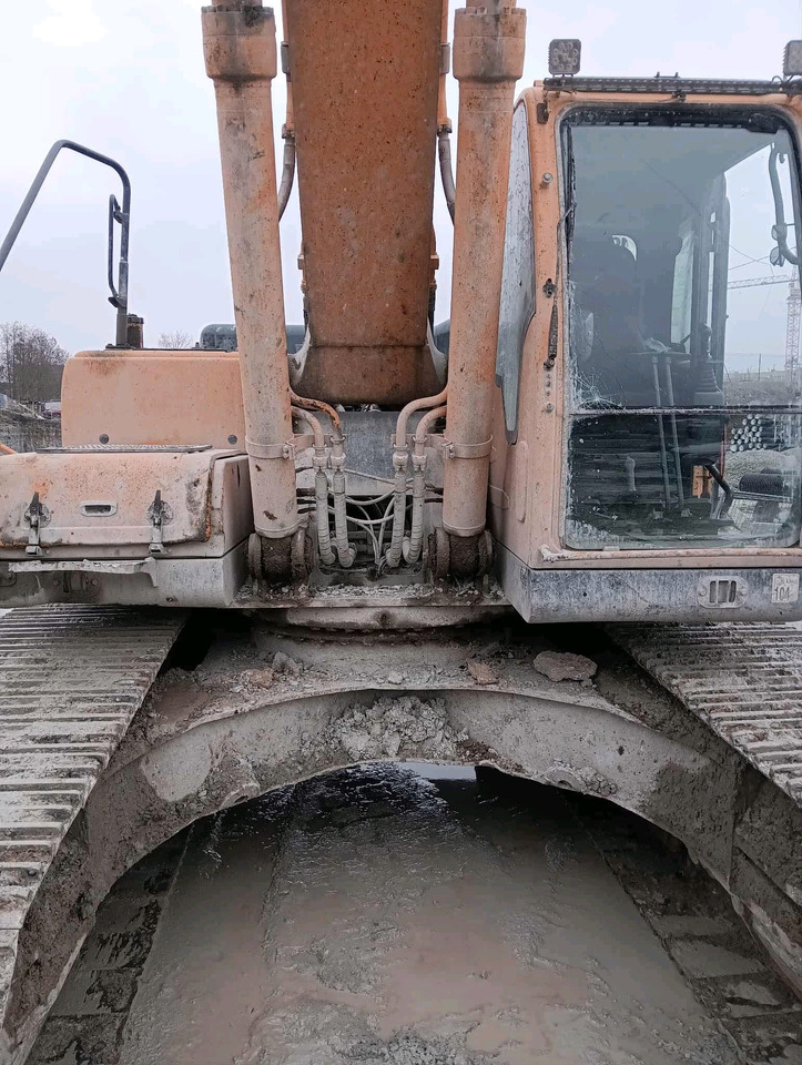 Hyundai R 300 - Bager guseničar: slika 2 Hyundai R 300 - Bager guseničar: slika 2