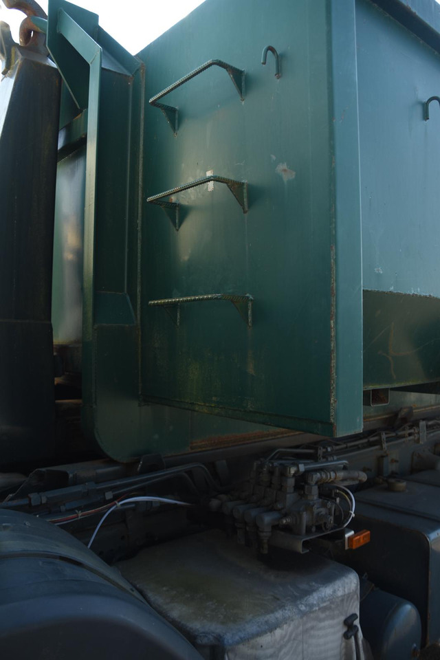 SCANIA P94 220 - Istovarivač: slika 4 SCANIA P94 220 - Istovarivač: slika 4