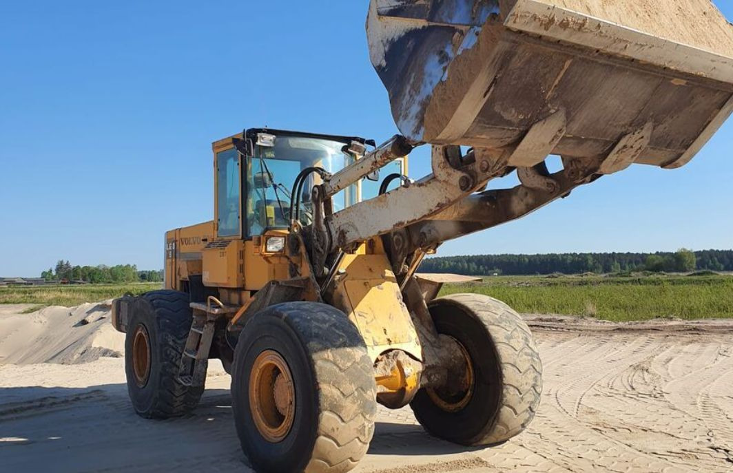 VOLVO L120B - Utovarivač točkaš: slika 1 VOLVO L120B - Utovarivač točkaš: slika 1