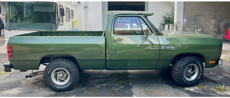 Dodge Ram 150 Custom V8 Benzine - Pikap: slika 3 Dodge Ram 150 Custom V8 Benzine - Pikap: slika 3
