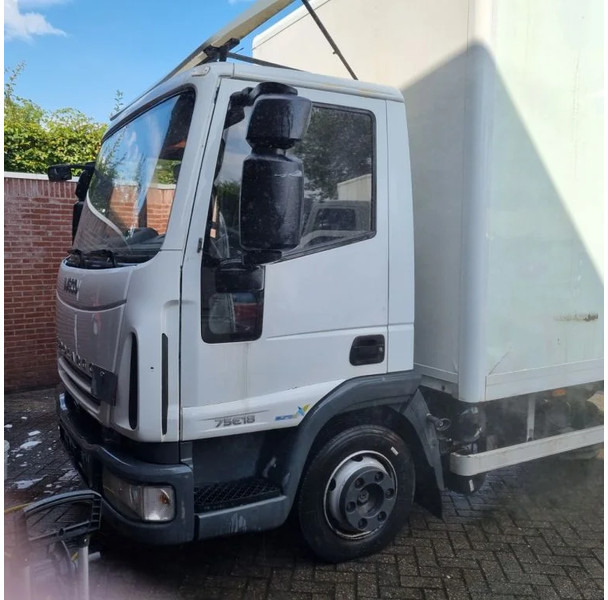 Iveco ML75 E18 manual gearbox..... 180 pk met laadklep - Kamion sa zatvorenim sandukom: slika 5 Iveco ML75 E18 manual gearbox..... 180 pk met laadklep - Kamion sa zatvorenim sandukom: slika 5