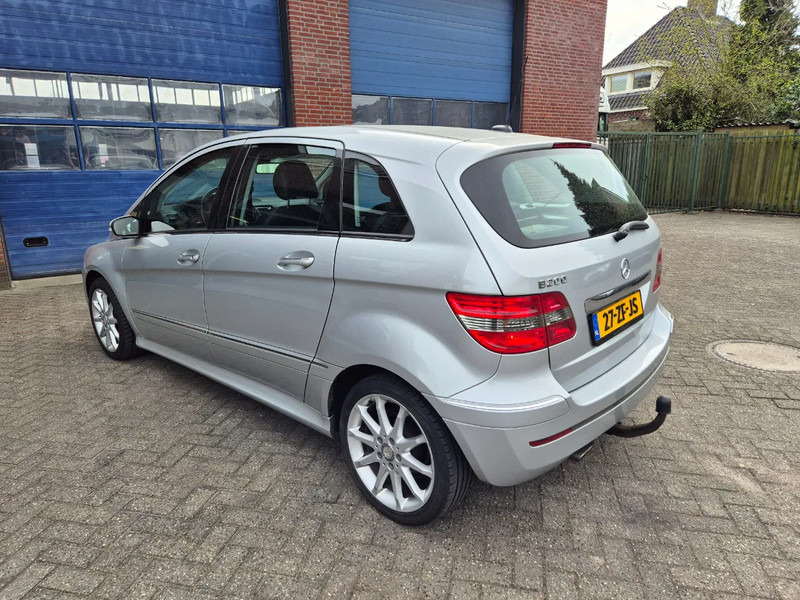Mercedes-Benz B-Klasse 200 Automaat.trekhaak. - Automobil: slika 4 Mercedes-Benz B-Klasse 200 Automaat.trekhaak. - Automobil: slika 4
