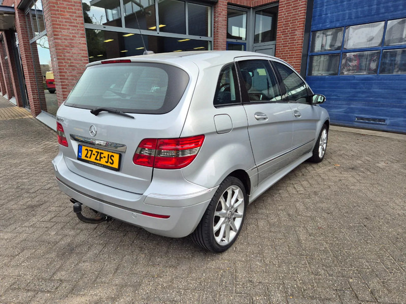 Mercedes-Benz B-Klasse 200 Automaat.trekhaak. - Automobil: slika 3 Mercedes-Benz B-Klasse 200 Automaat.trekhaak. - Automobil: slika 3