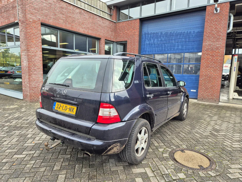 Mercedes-Benz M-Klasse ML 320 autom AMG - Automobil: slika 4 Mercedes-Benz M-Klasse ML 320 autom AMG - Automobil: slika 4