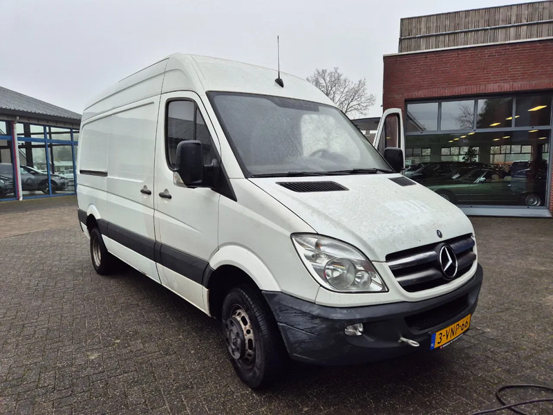 Mercedes-Benz Sprinter 516 autom. motor defect. L2 H2 - Furgon: slika 1 Mercedes-Benz Sprinter 516 autom. motor defect. L2 H2 - Furgon: slika 1