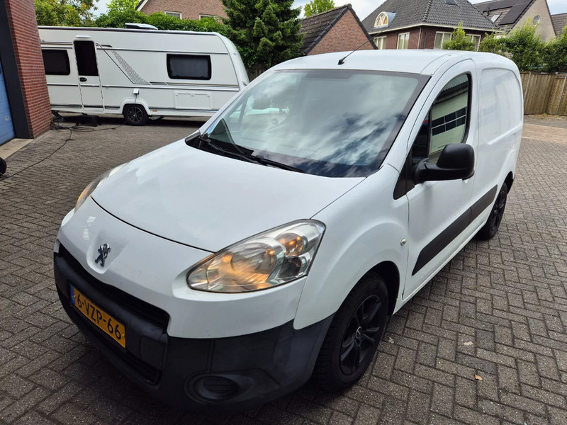 Peugeot Partner 1.6 D - Mali kombi: slika 4 Peugeot Partner 1.6 D - Mali kombi: slika 4