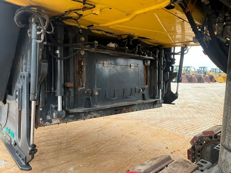 Mašina za asfalt Bomag BM2000/75 Cold Planer: slika 17
