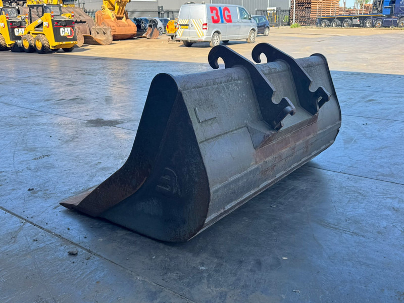 CW30 / CW40 Slotenbak 2200mm bucket - Kašika: slika 5 CW30 / CW40 Slotenbak 2200mm bucket - Kašika: slika 5