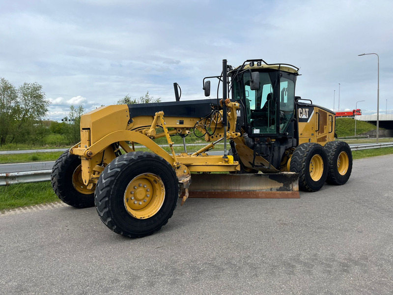 Caterpillar 12M Motor Grader - Grejder: slika 2 Caterpillar 12M Motor Grader - Grejder: slika 2
