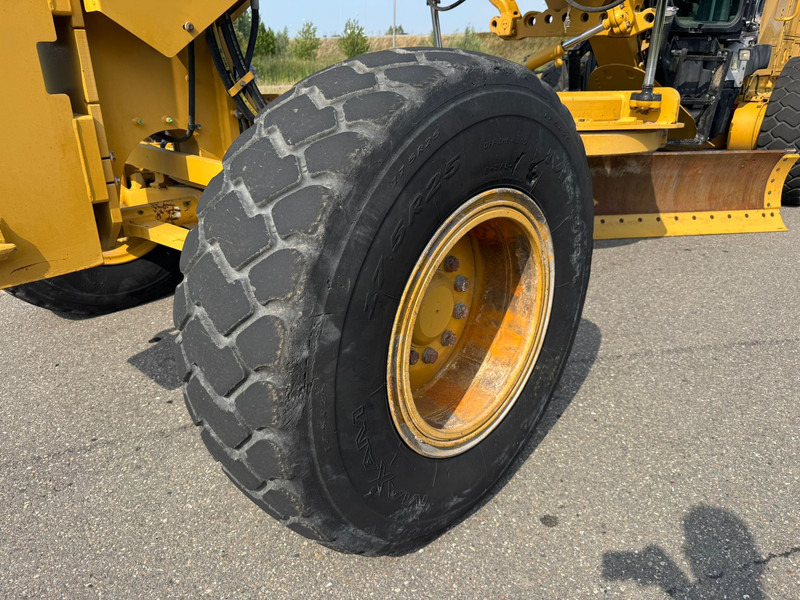 Grejder Caterpillar 140M3: slika 12