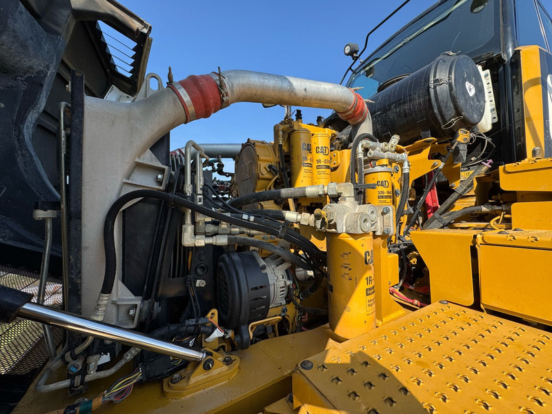 Zglobni kiper Caterpillar 735C - Rebuild transmission: slika 19 Zglobni kiper Caterpillar 735C - Rebuild transmission: slika 19