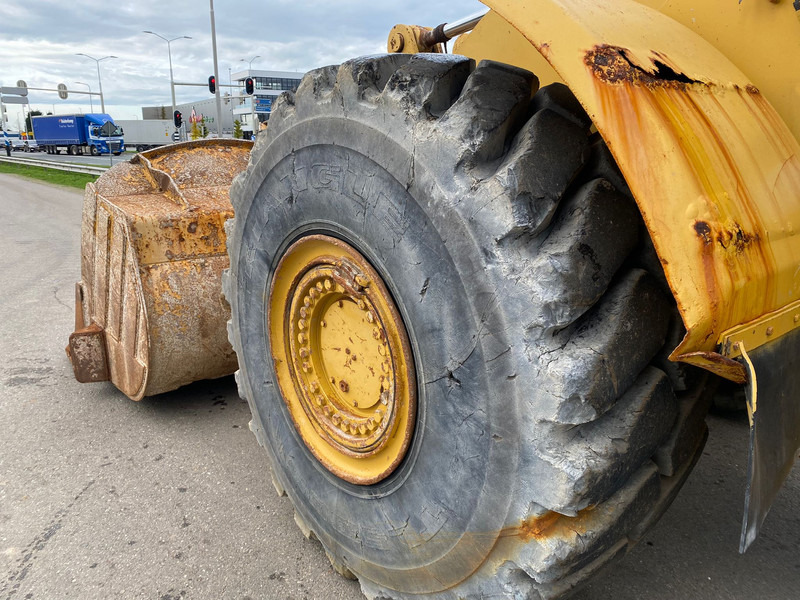 Utovarivač točkaš Caterpillar 980H: slika 7
