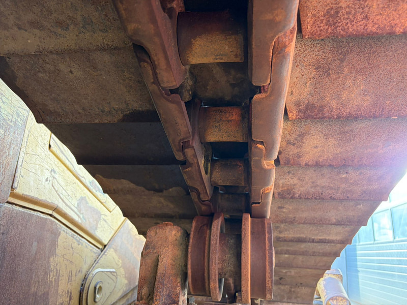 Buldožer Caterpillar D6T LGP: slika 17