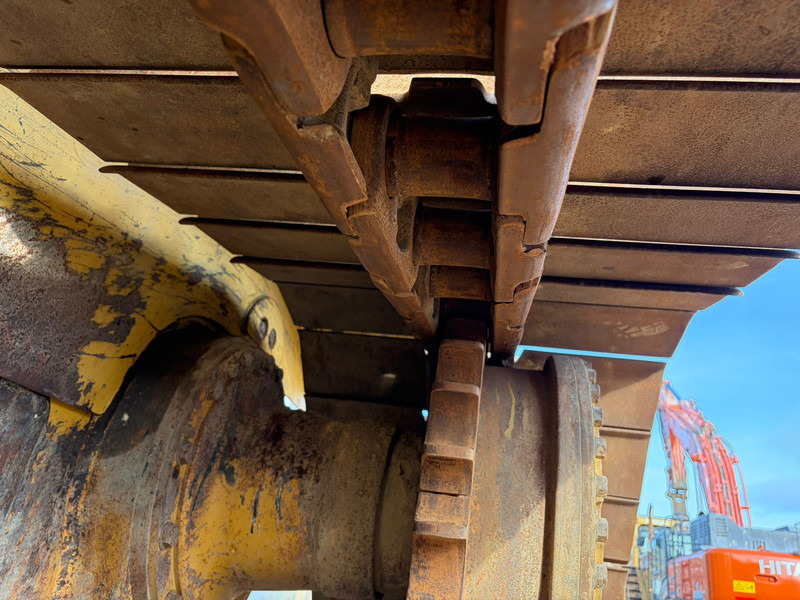 Buldožer Caterpillar D6T LGP: slika 14