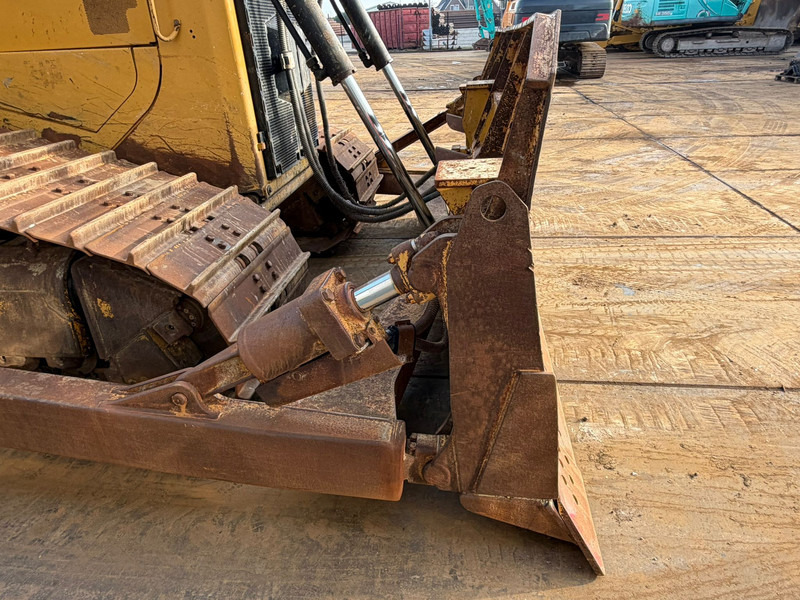 Buldožer Caterpillar D6T LGP: slika 11