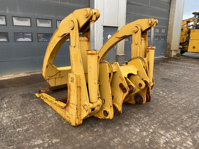 Caterpillar Logging forks Grapple to fit 980G / 980H - Kuka: slika 1 Caterpillar Logging forks Grapple to fit 980G / 980H - Kuka: slika 1