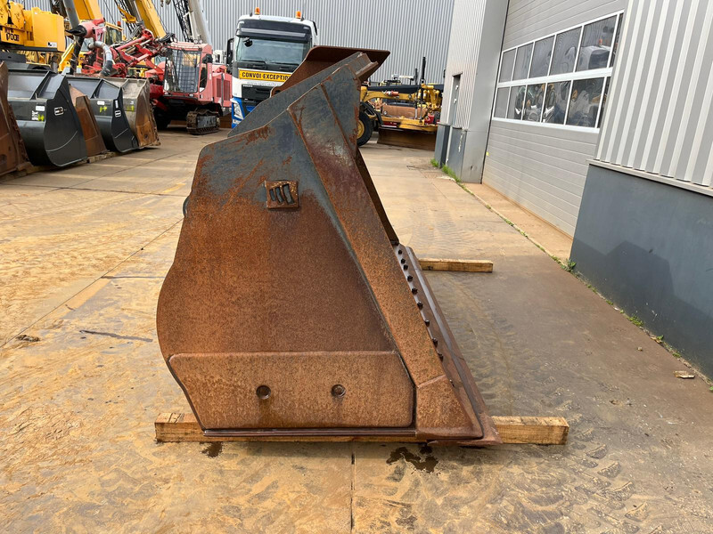 Doosan Bucket DL450 4600 l - Kašika: slika 5 Doosan Bucket DL450 4600 l - Kašika: slika 5