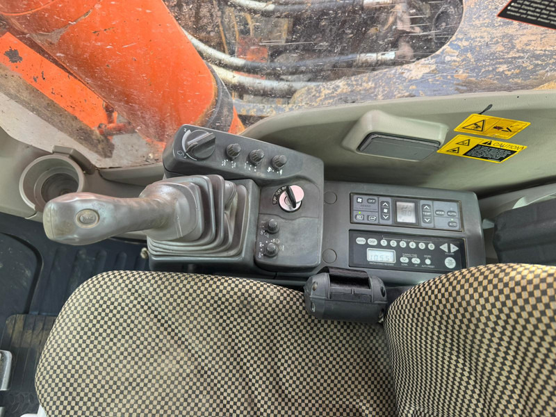 Bager guseničar Hitachi ZX670LCH-3: slika 9