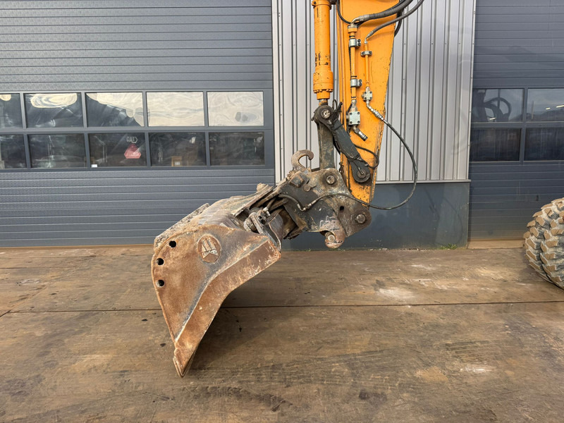 Bager točkaš Hyundai Robex 180W-9A: slika 15