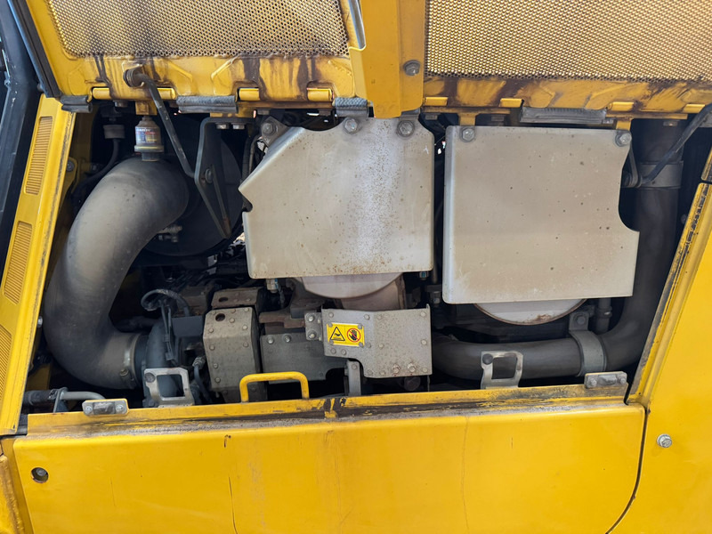 Buldožer Komatsu D65PXi-18 | TOPCON GPS: slika 20 Buldožer Komatsu D65PXi-18 | TOPCON GPS: slika 20