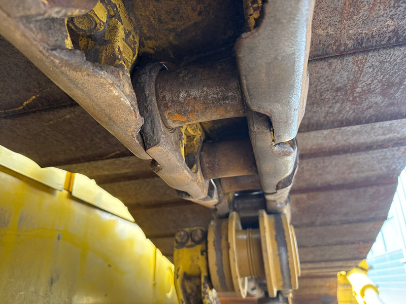 Buldožer Komatsu D65PXi-18 | TOPCON GPS: slika 18 Buldožer Komatsu D65PXi-18 | TOPCON GPS: slika 18