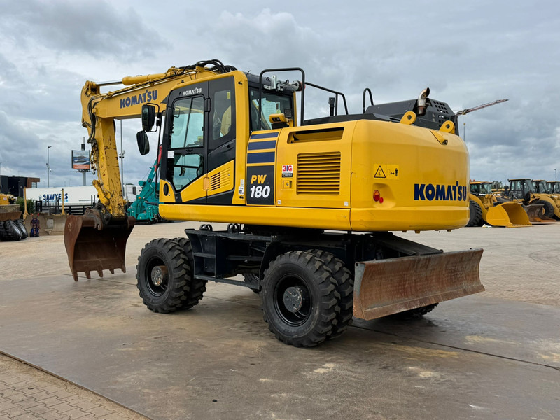 Komatsu PW180-11 - Bager točkaš: slika 3 Komatsu PW180-11 - Bager točkaš: slika 3