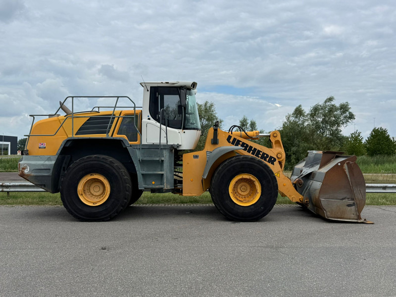Liebherr L566 2plus2 - Utovarivač točkaš: slika 5 Liebherr L566 2plus2 - Utovarivač točkaš: slika 5