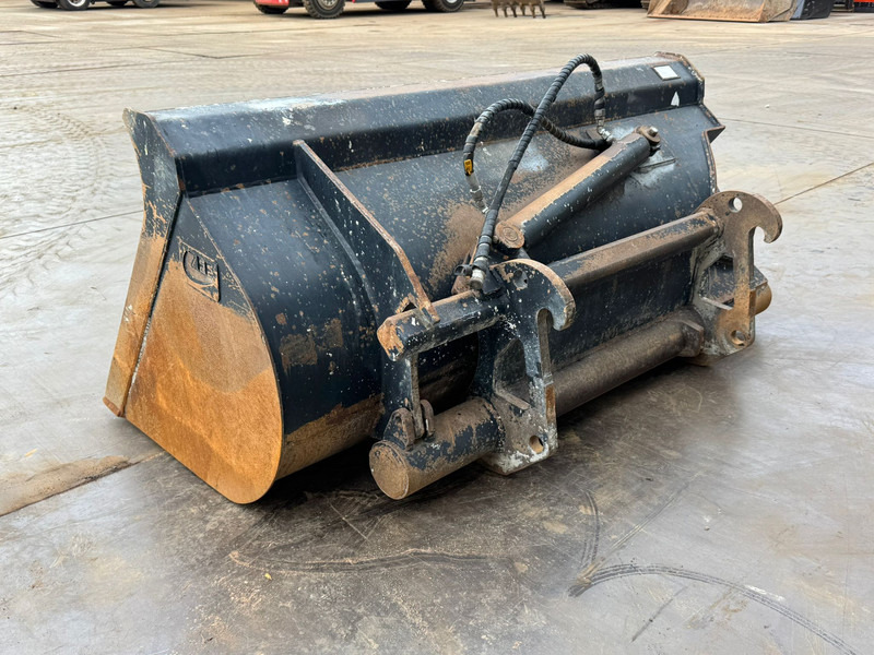 ZFE Side-Tilting bucket - Kašika: slika 5 ZFE Side-Tilting bucket - Kašika: slika 5