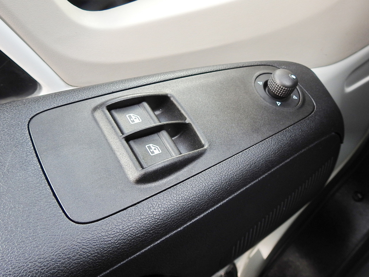 CITROEN JUMPER REFRIGERATOR VAN -5*C LED LIGHTS AIR CONDITIONING  130HP CITROEN JUMPER REFRIGERATOR VAN -5*C LED LIGHTS AIR CONDITIONING  130HP: slika 32