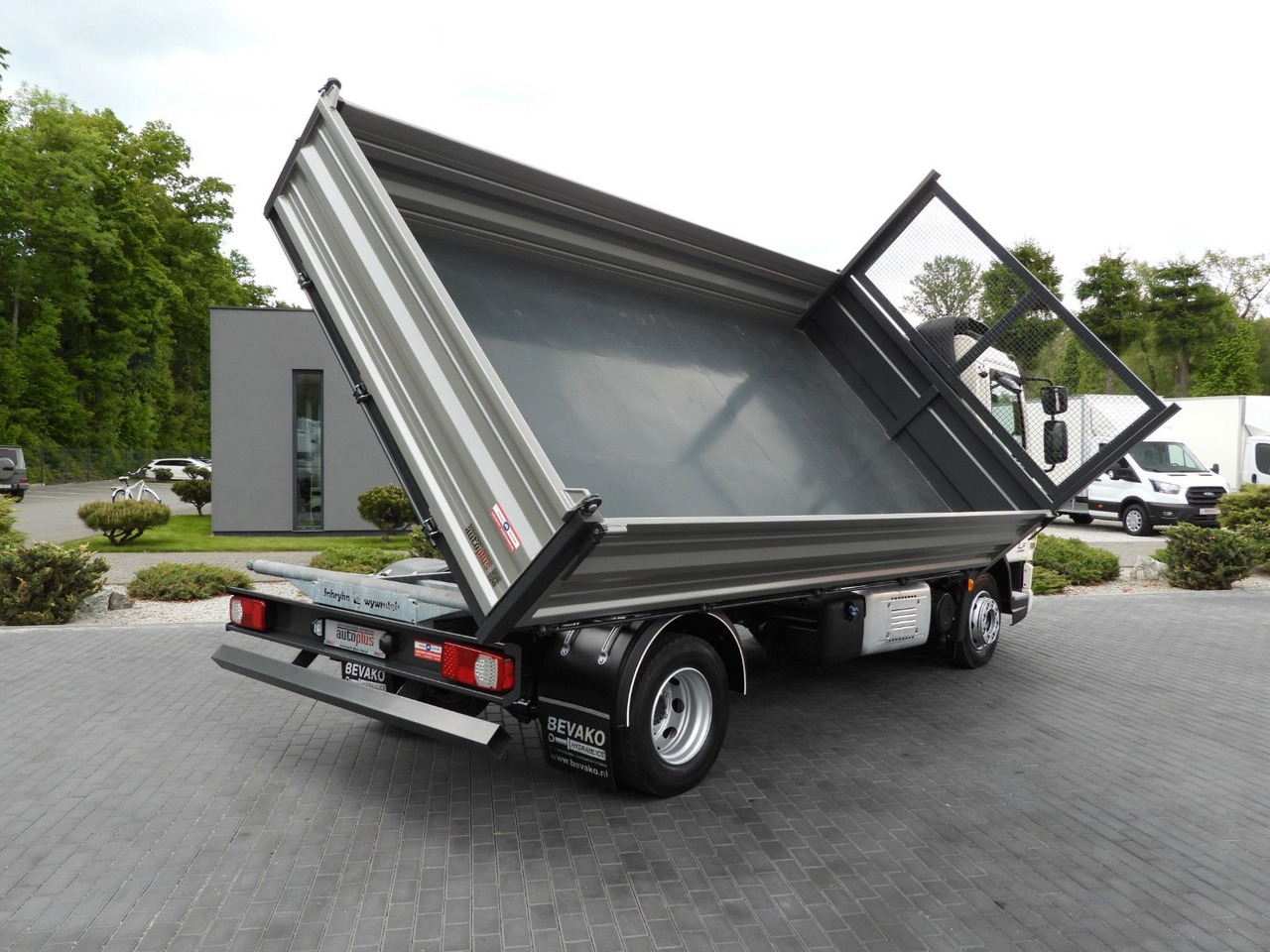 DAF LF 180 DREISEIKIPPER TEMPOMAT AUTOMATIK - Istovarivač: slika 3 DAF LF 180 DREISEIKIPPER TEMPOMAT AUTOMATIK - Istovarivač: slika 3