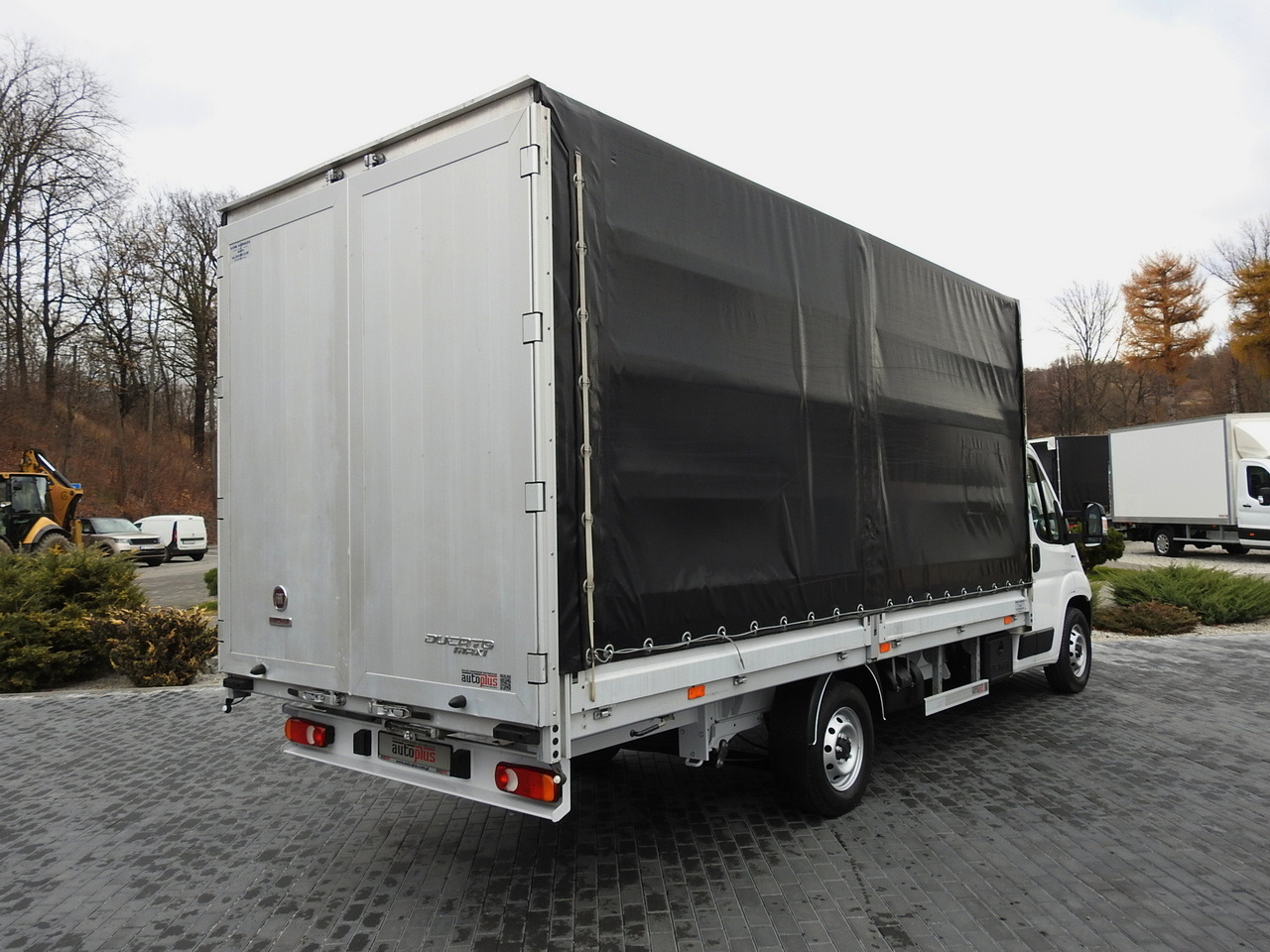 FIAT DUCATO TARPAULIN 10 PALLETS AIR CONDITIONING PNEUMATICS 160HP - Dostavno vozilo sa ceradom: slika 3 FIAT DUCATO TARPAULIN 10 PALLETS AIR CONDITIONING PNEUMATICS 160HP - Dostavno vozilo sa ceradom: slika 3