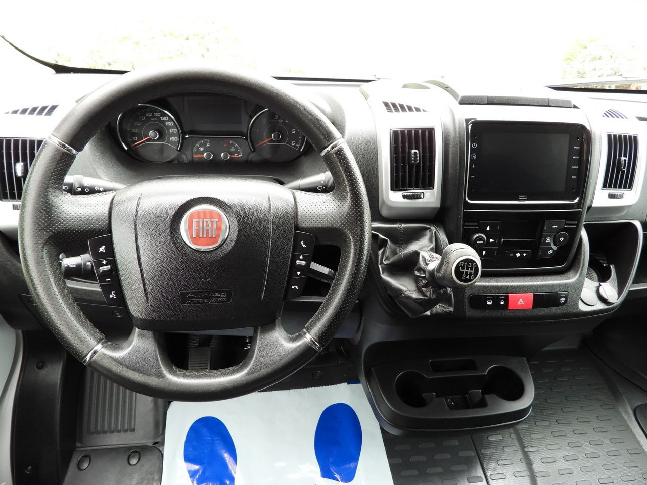 FIAT DUCATO TARPAULIN 9 PALLETS CRUISE CONTROL LED LIGHTS PNEUMATICS AIR CONDITIONING 180HP - Dostavno vozilo sa ceradom: slika 2 FIAT DUCATO TARPAULIN 9 PALLETS CRUISE CONTROL LED LIGHTS PNEUMATICS AIR CONDITIONING 180HP - Dostavno vozilo sa ceradom: slika 2